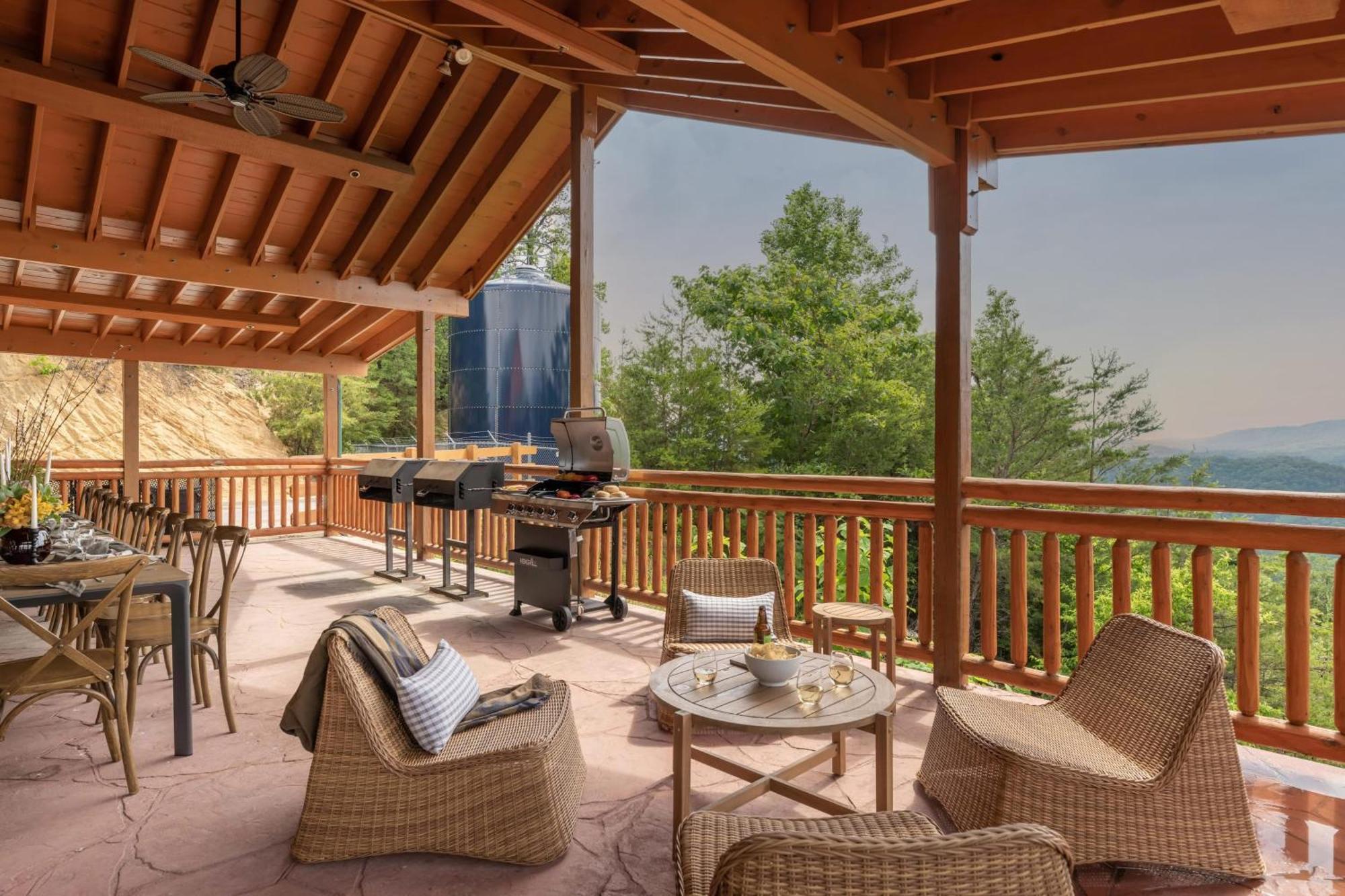 Sugarland By Avantstay Sleeps 28 Home Theatre Two Hot Tubs Indoor Pool Incredible Views Pigeon Forge Luaran gambar