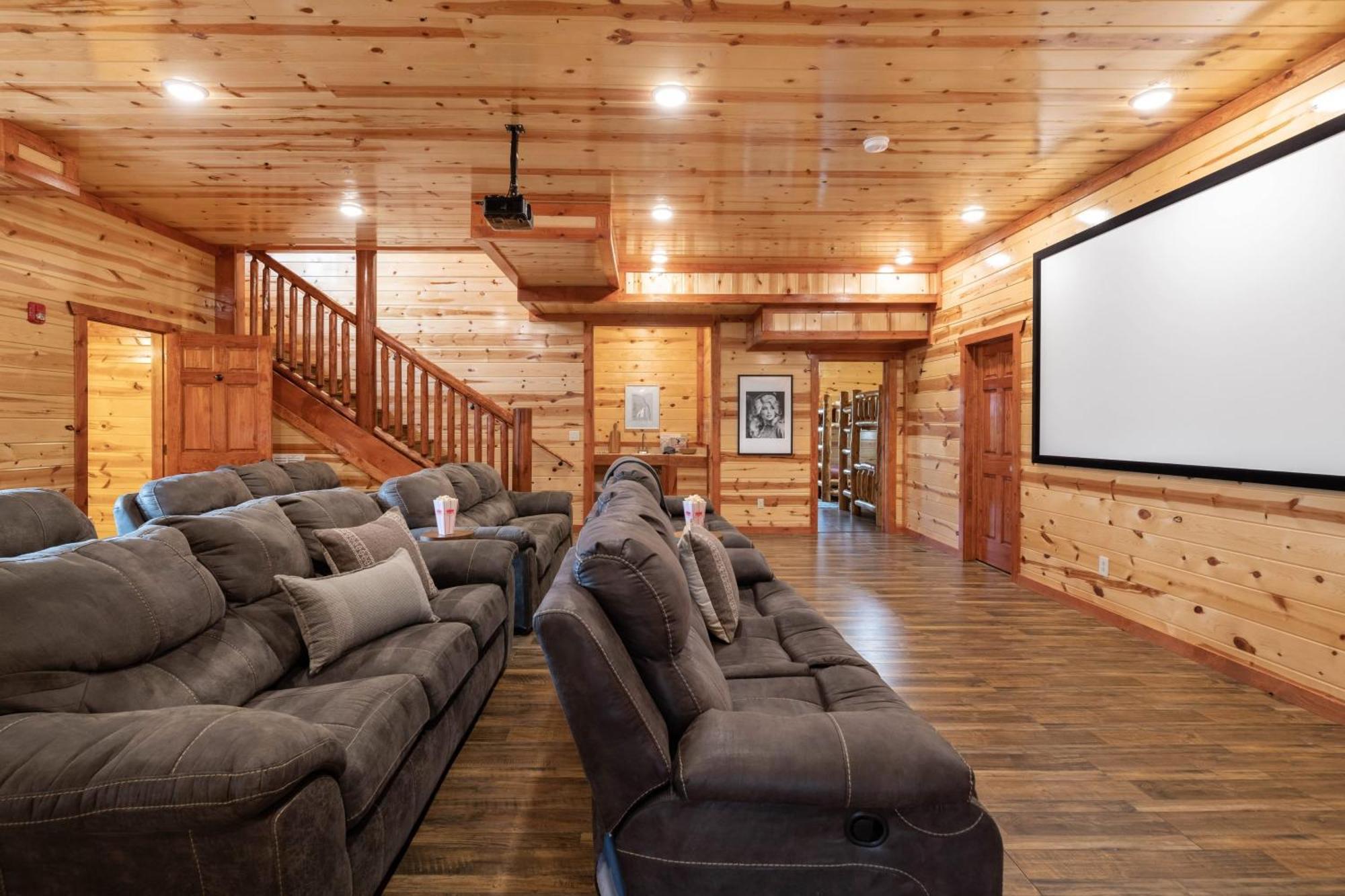 Sugarland By Avantstay Sleeps 28 Home Theatre Two Hot Tubs Indoor Pool Incredible Views Pigeon Forge Luaran gambar